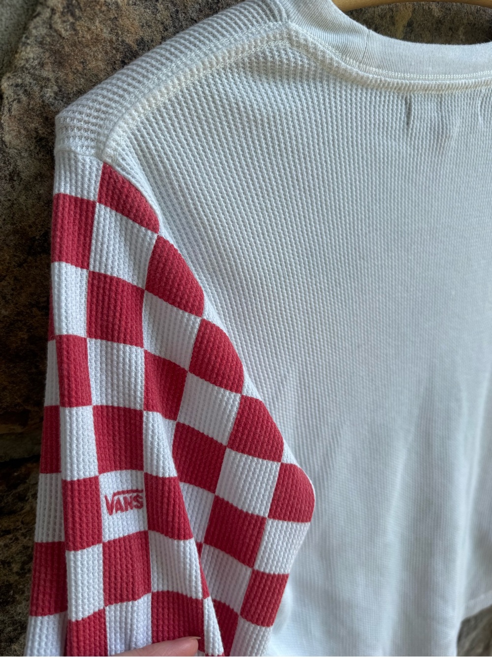 Vans White Crewneck Waffle Thermal with Red Logo & Checkerboard Sleeves Sm Punk - Picture 8 of 12